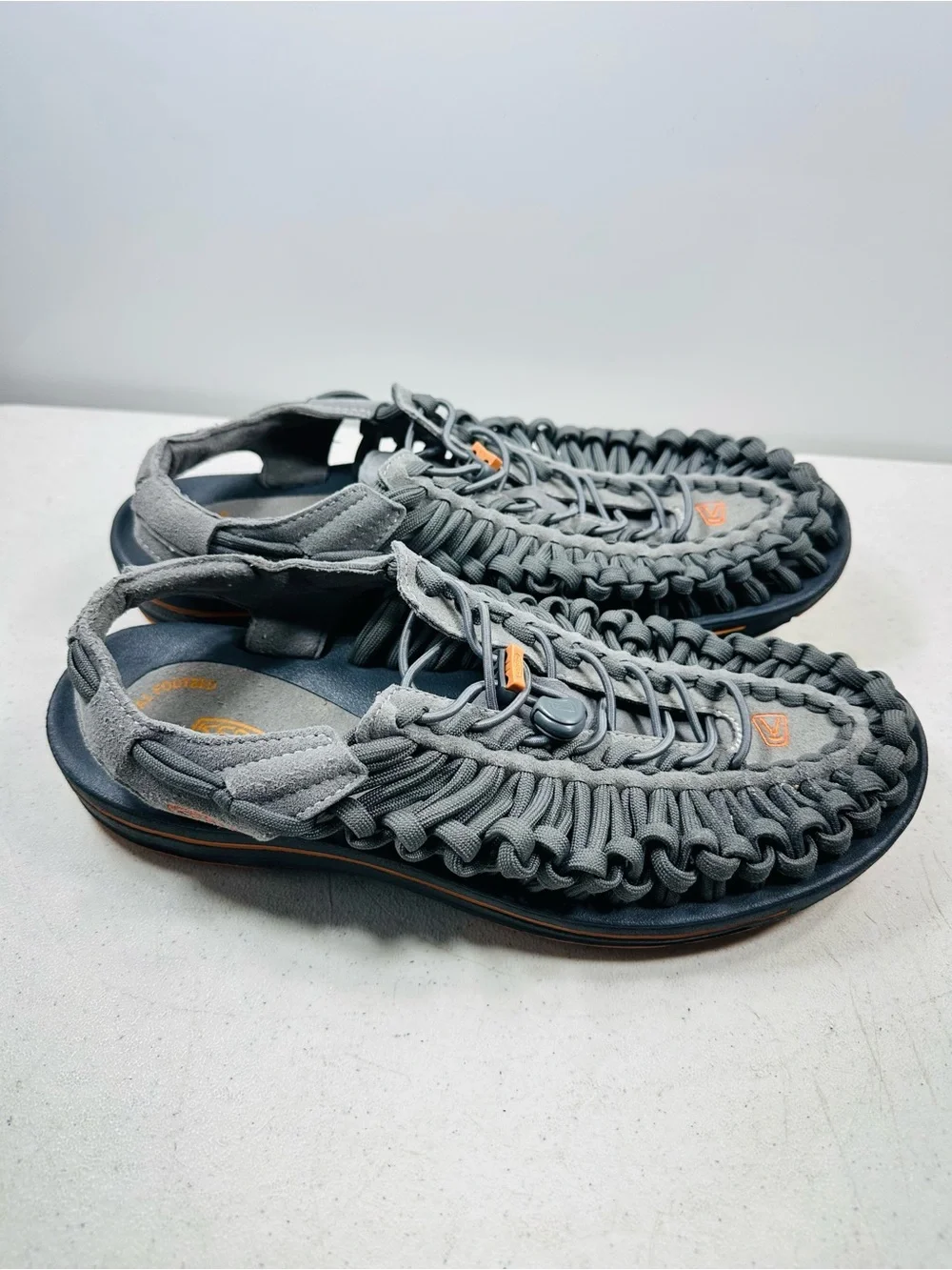 KEEN Men's Uneek Sandals size 10,5